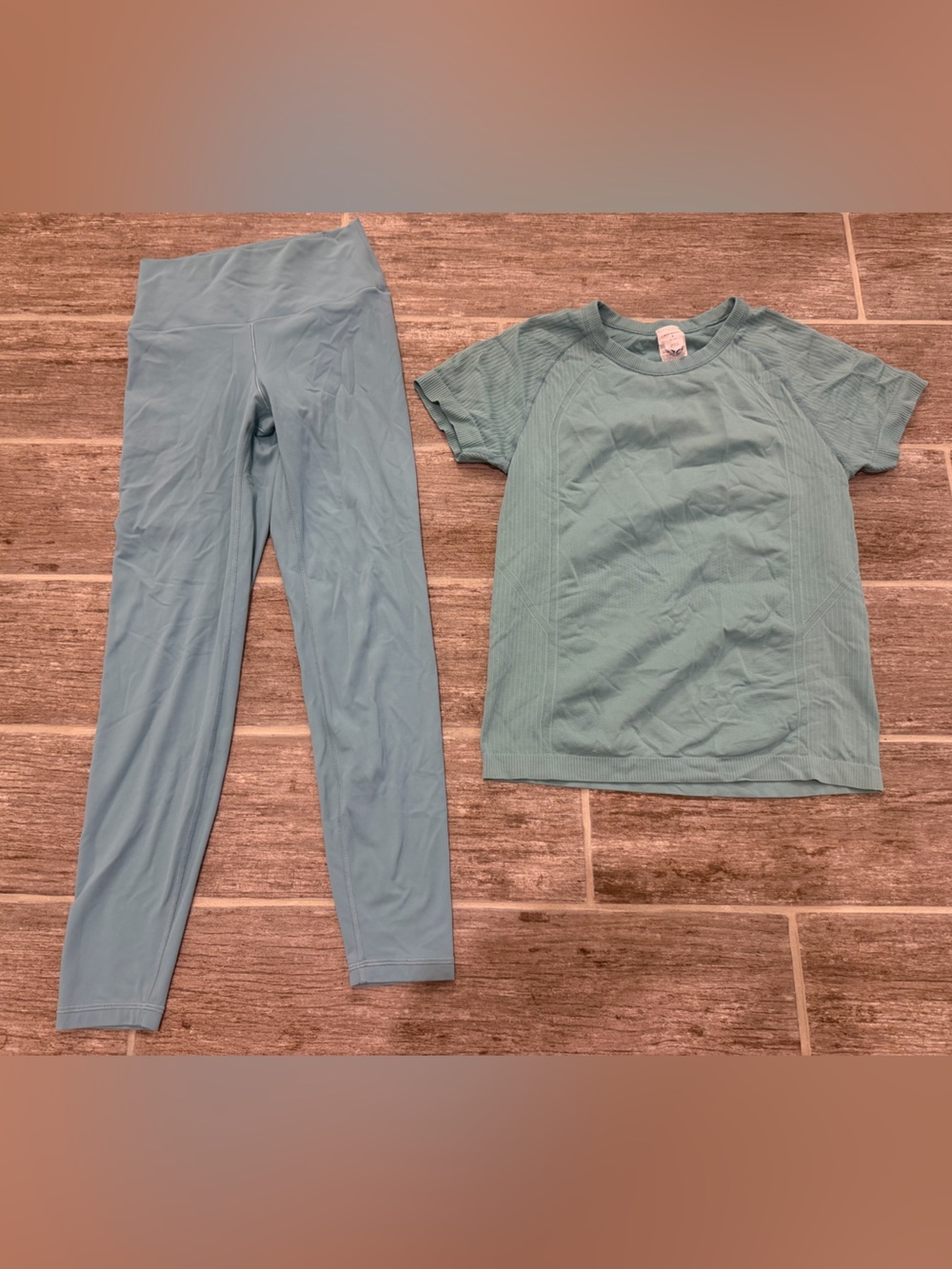 Old navy active studio smooth high rise leggings go dry fluid seamless tshirt